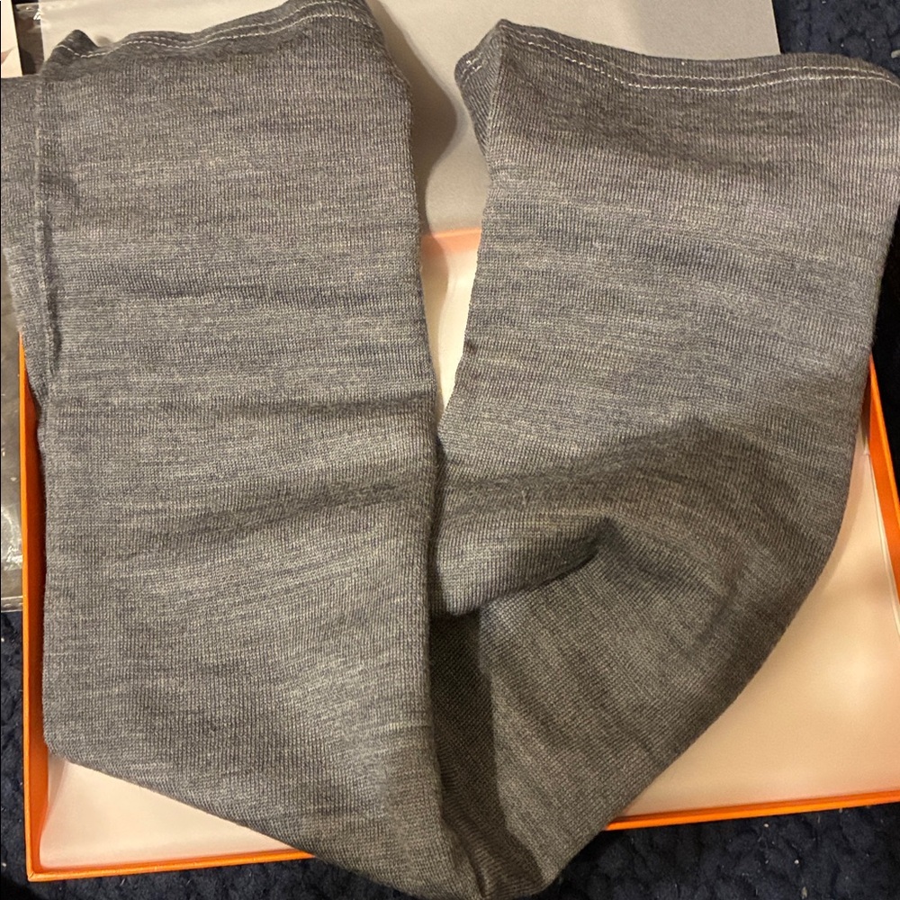 NWT 100% Merino Wool Neck Gaiter - Gray